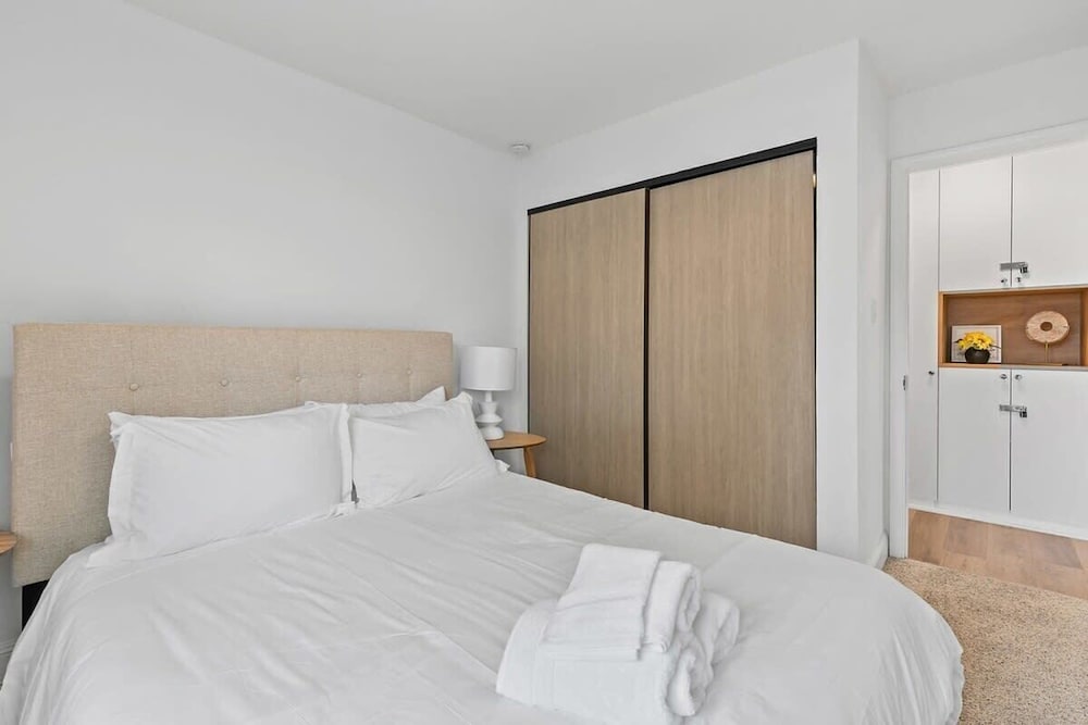 @ Marbella Lane - Modern 3broasis in Siliconvalley