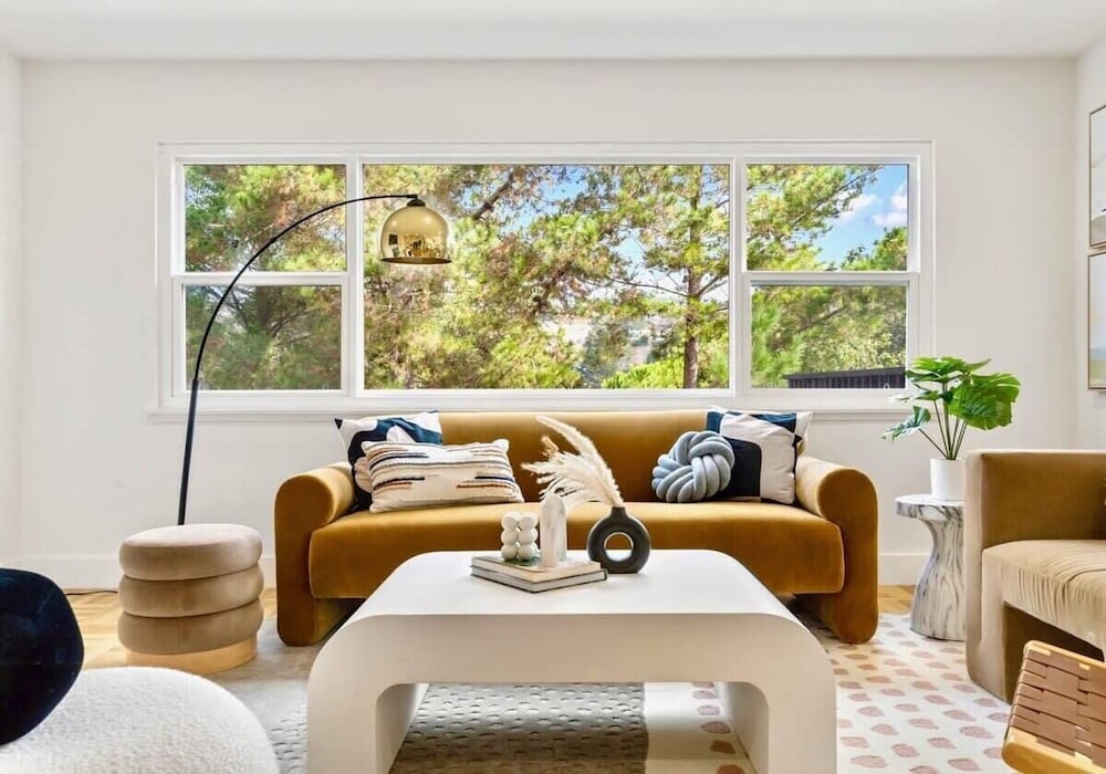 @ Marbella Lane - Stylish 4BR w/ Revitalizing View