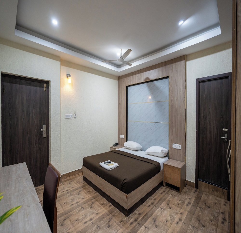Hotel Anbu Park
