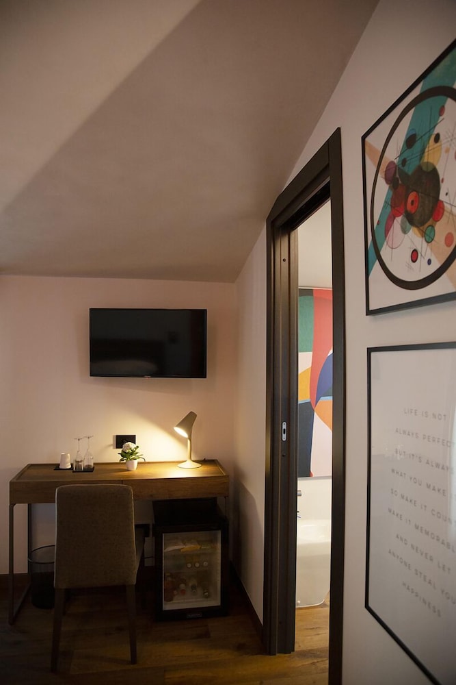 MANTRA Suite&Room