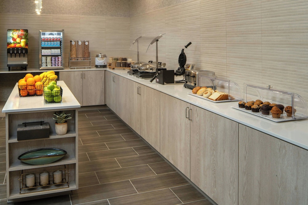Towneplace Suites By Marriott Surprise Prasada