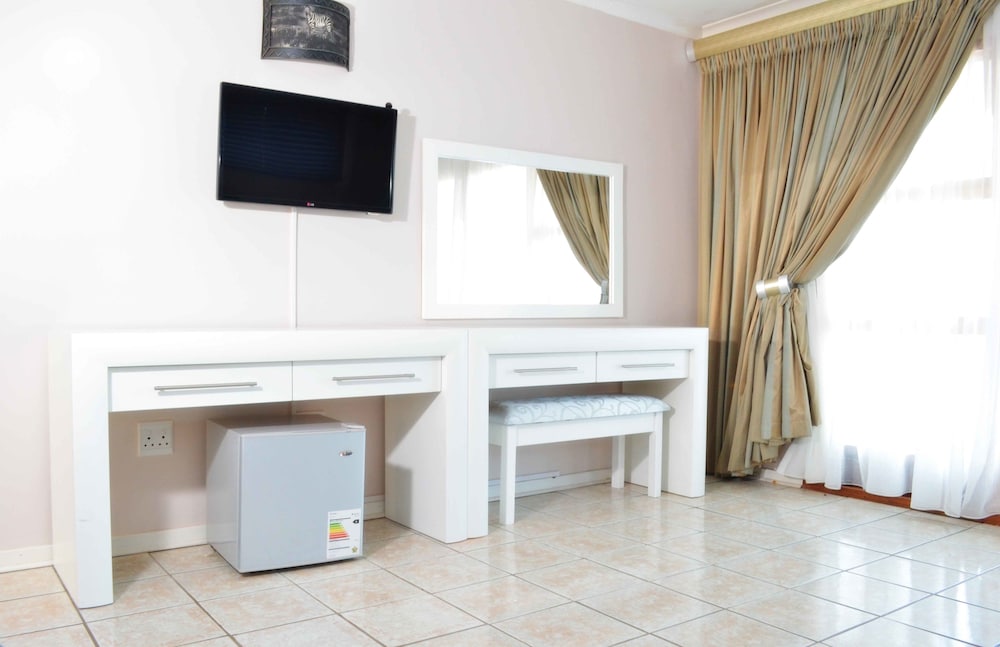 Empoza Seaview Guesthouse