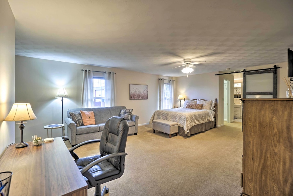 Delightful Tipp City Unit w/ Covered Patio! view 4