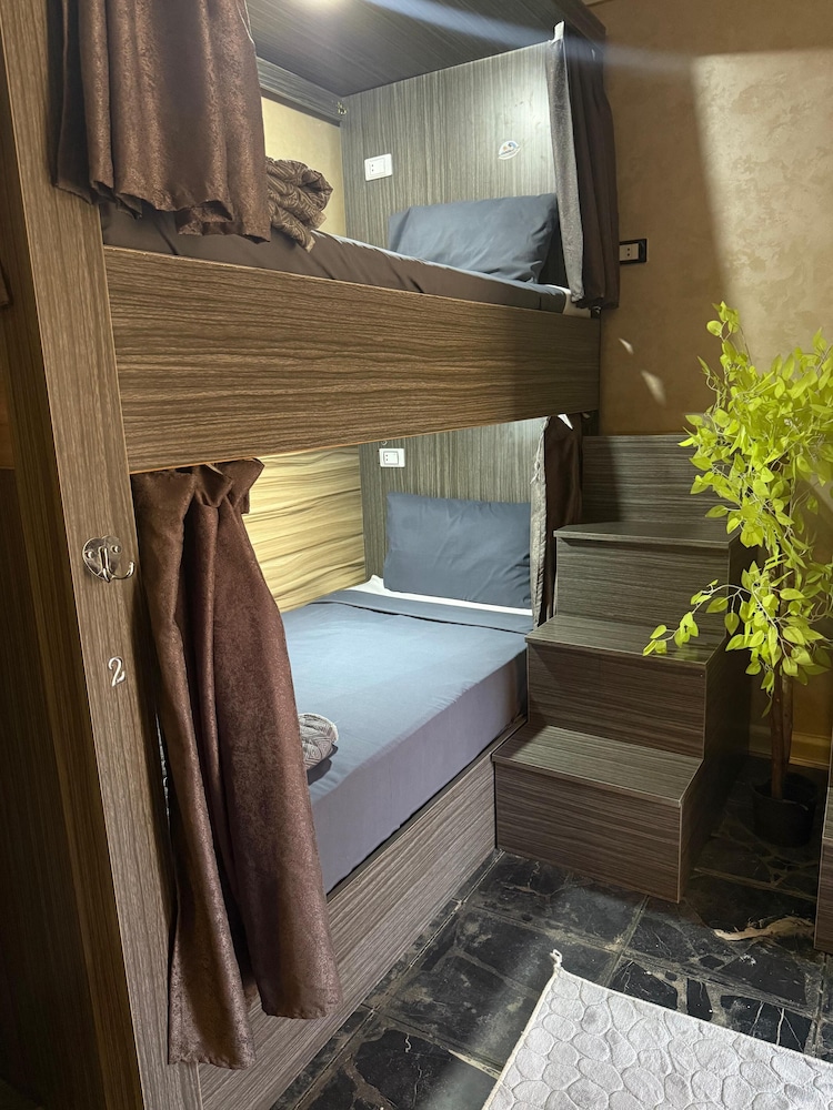 Sunset Hostel
