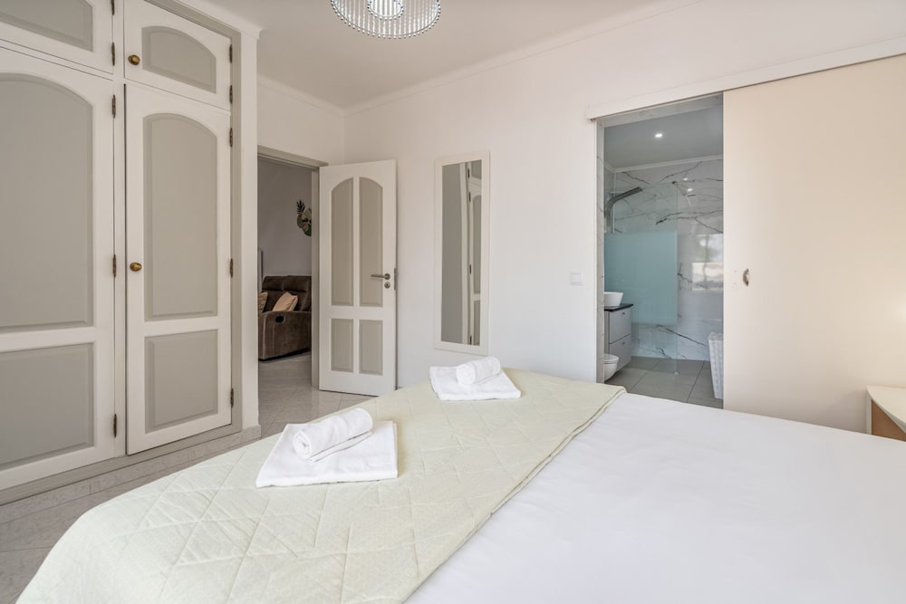 Salicos Benagil Pool Villa