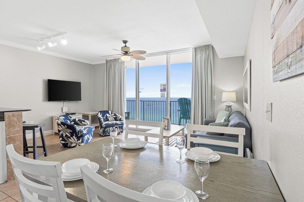 Tidewater by Book That Condo