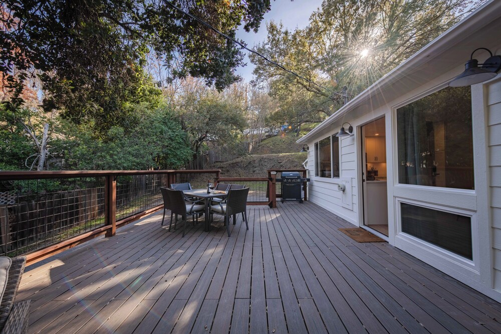 Downtown Treehouse
