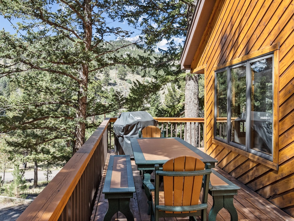 Aspen Brook Kyle Cabin By Estes Park Homes 4 Bedroom Home