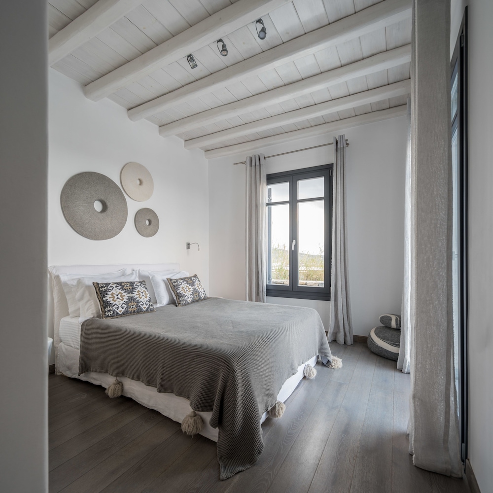 Myconian Platinum Senior Villa view 5