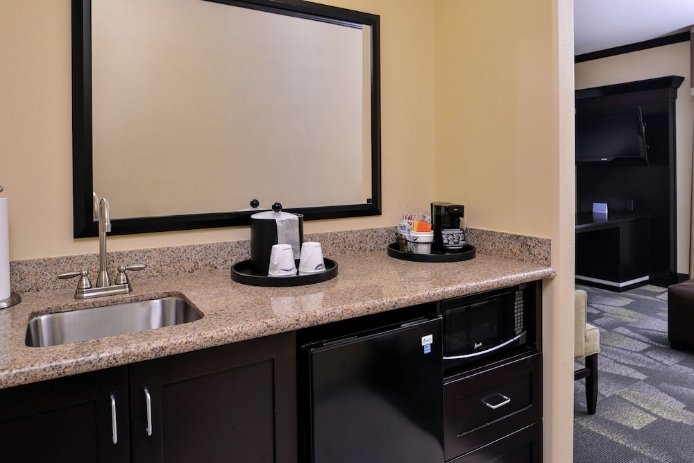 Big Spring Vacations - Hampton Inn  Suites Big Spring - Property Image 63