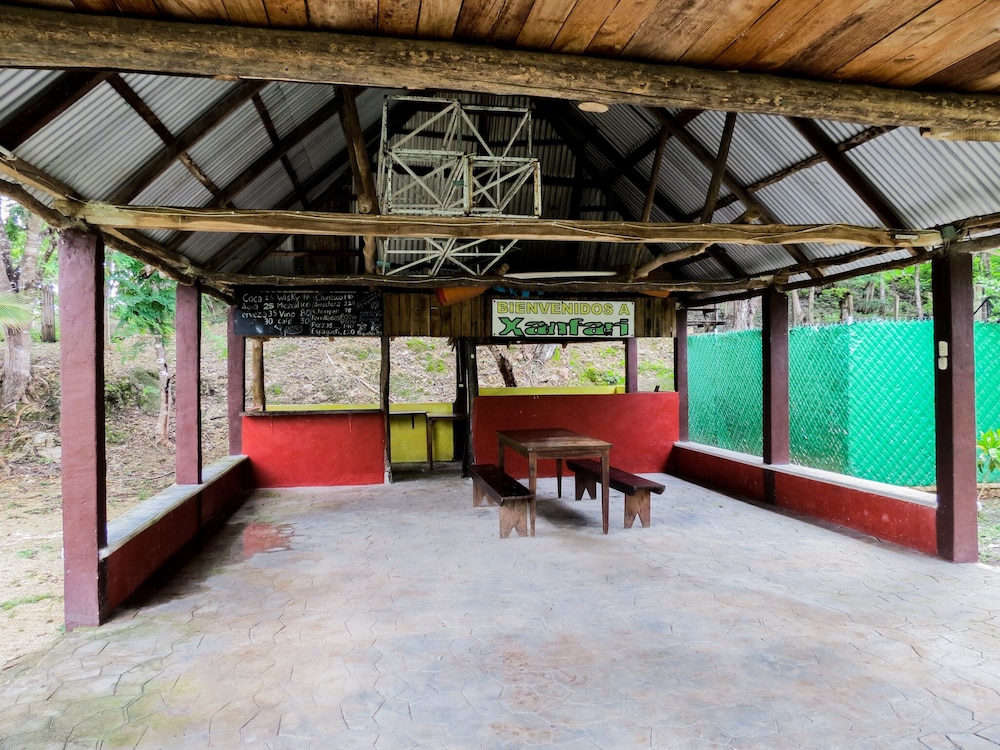 Hotel y cabañas Xanfari