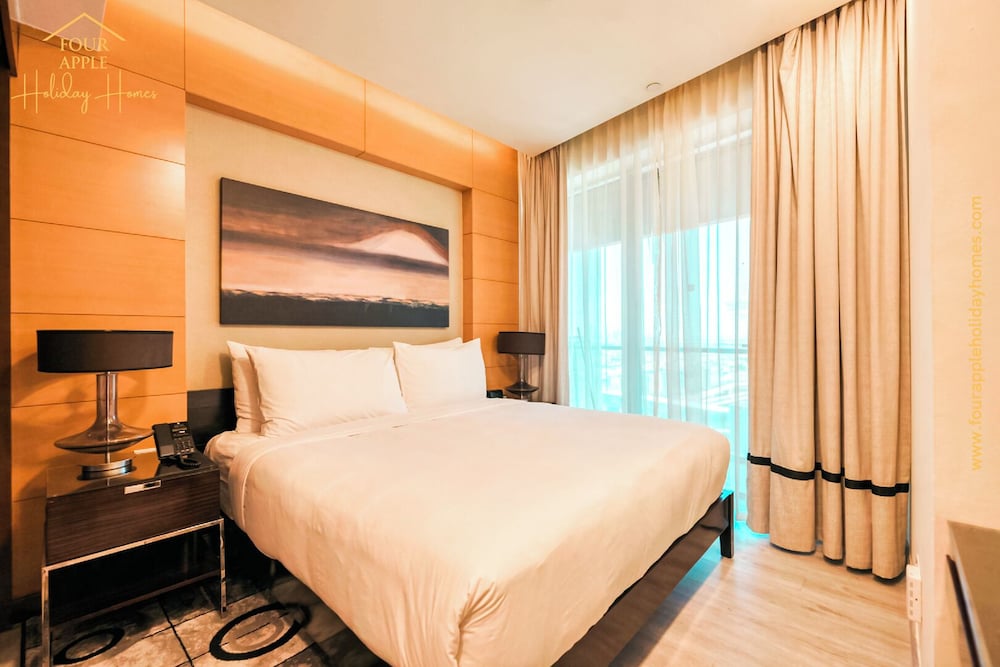 1BHK Downtown