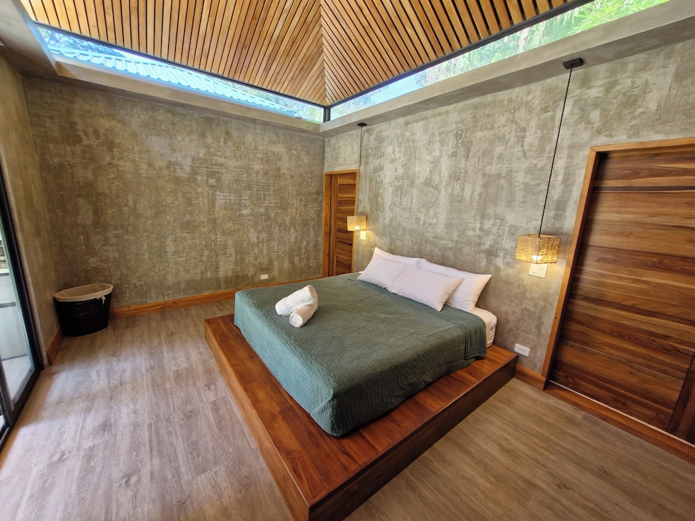 Serenity Sand Bungalow