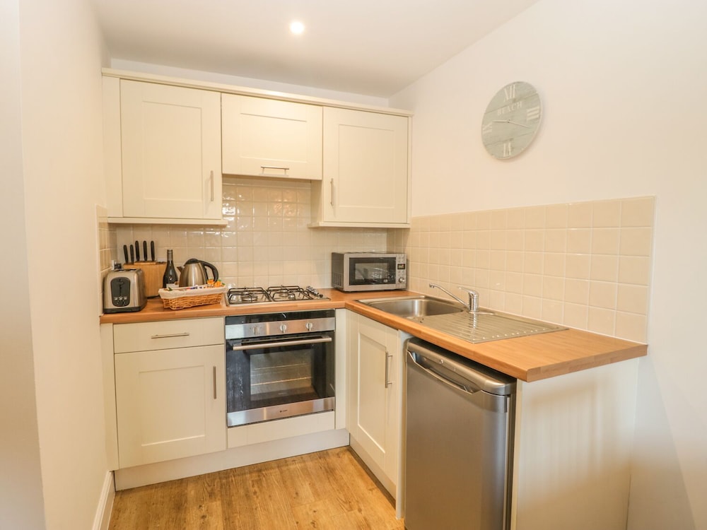 6 Malthouse Court view 4