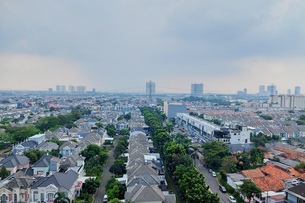 Fully Furnished And Cozy 1Br Apartment At M-Town Signature view 5