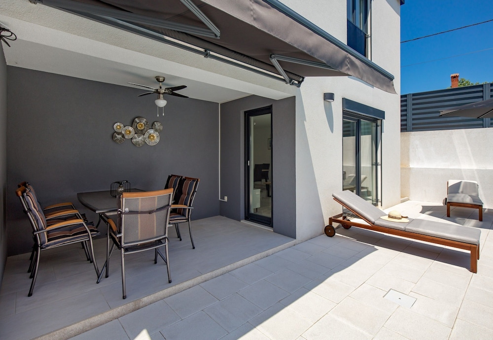 Modern Holiday House Jadranka With Pool view 4