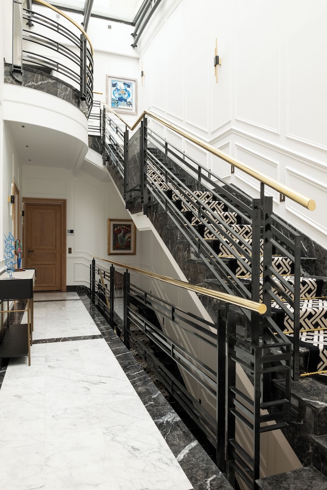 HIGHSTAY - Luxury Serviced Villa - Poincaré