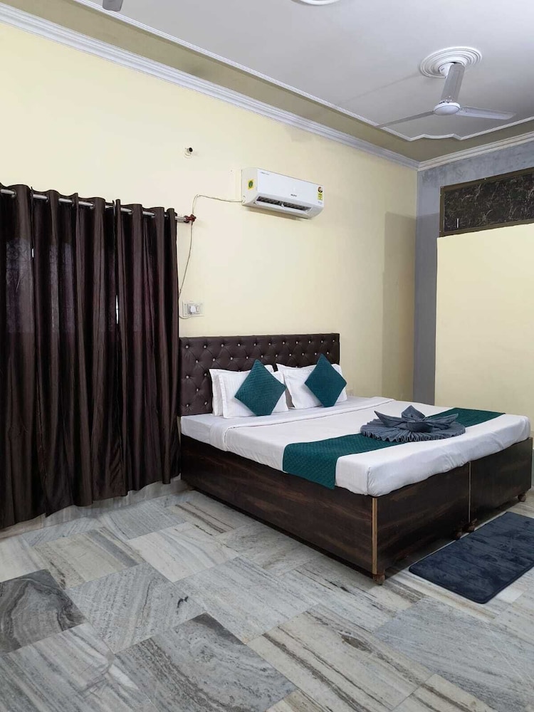 Hotel Kashi Paradise
