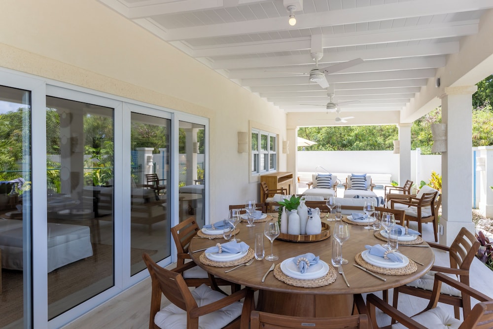 Kaiso & Kai Beachfront Villa