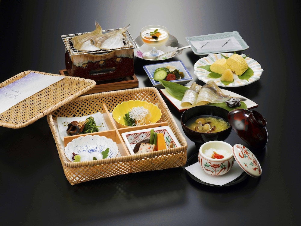 Ooedo Onsen Monogatari Wanwan Resort Yataya Shotoen