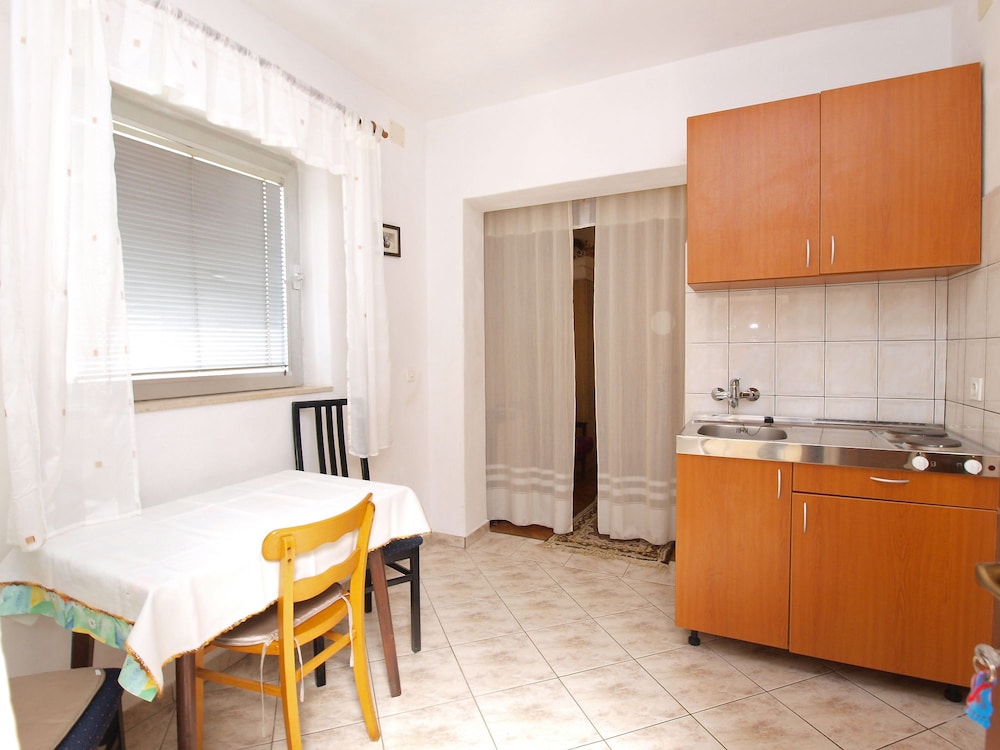 Apartment Ana 1068