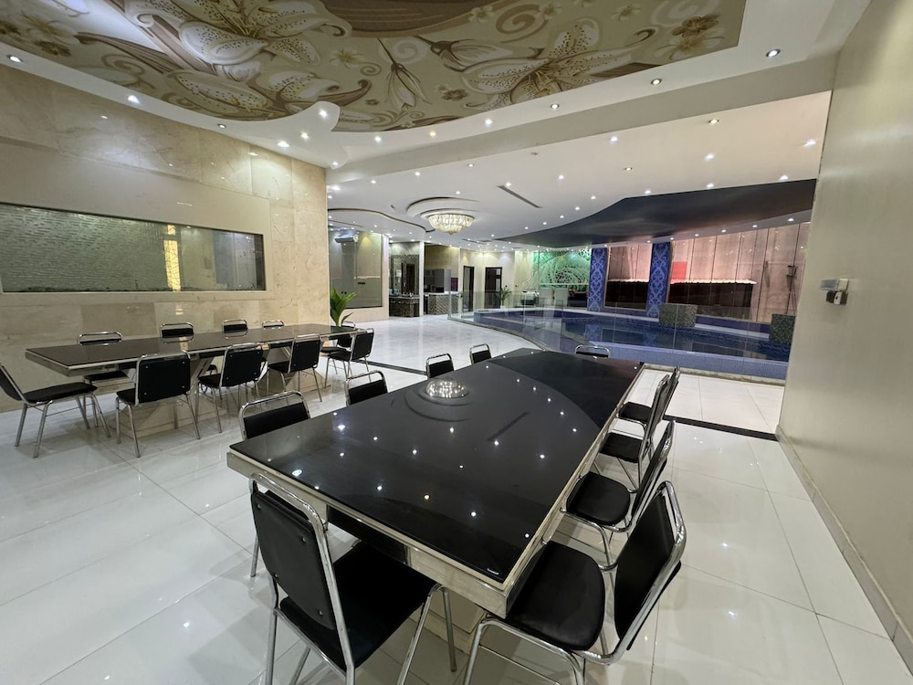 meeting & event spaces