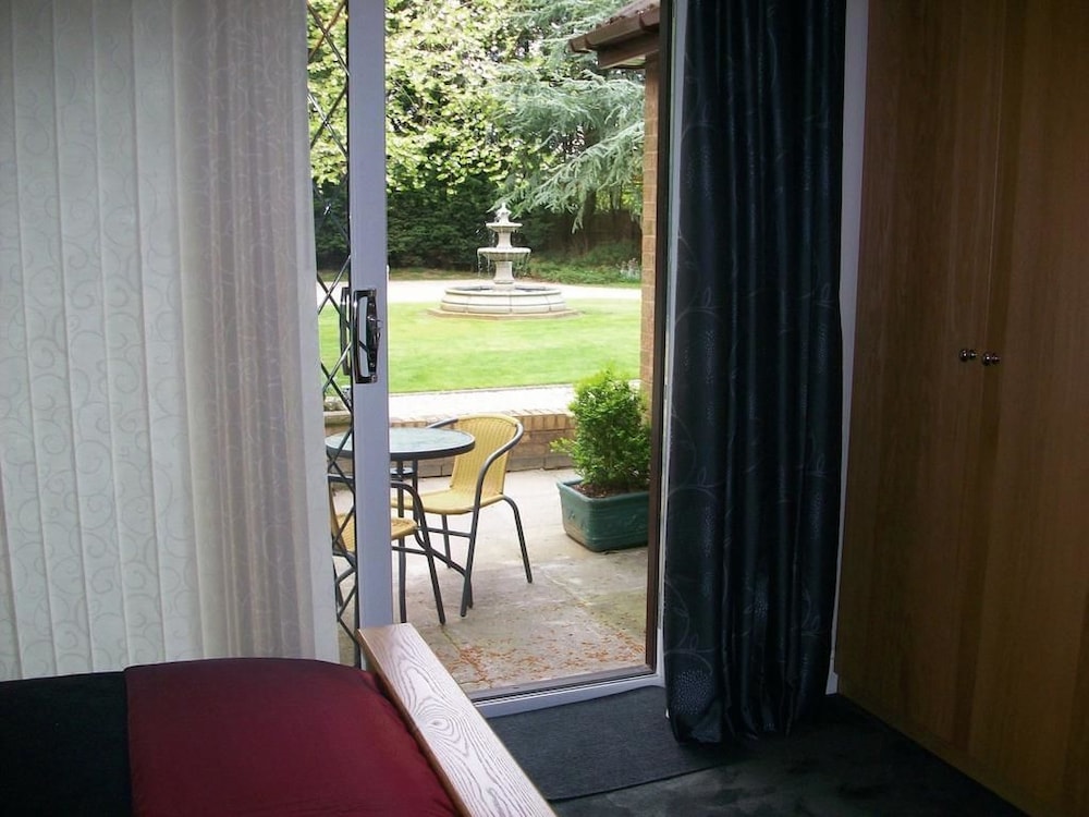 Barncroft Luxury Guest House