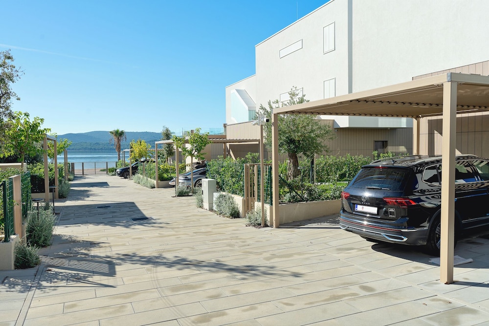 Designer Luxury Villa With Pool & Private Beach Access - Zadar