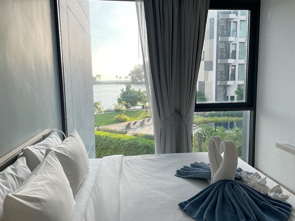 Modern apartment at Cassia by Lofty view 4