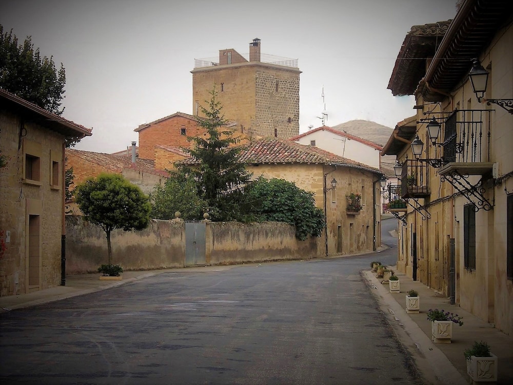 Photo 28