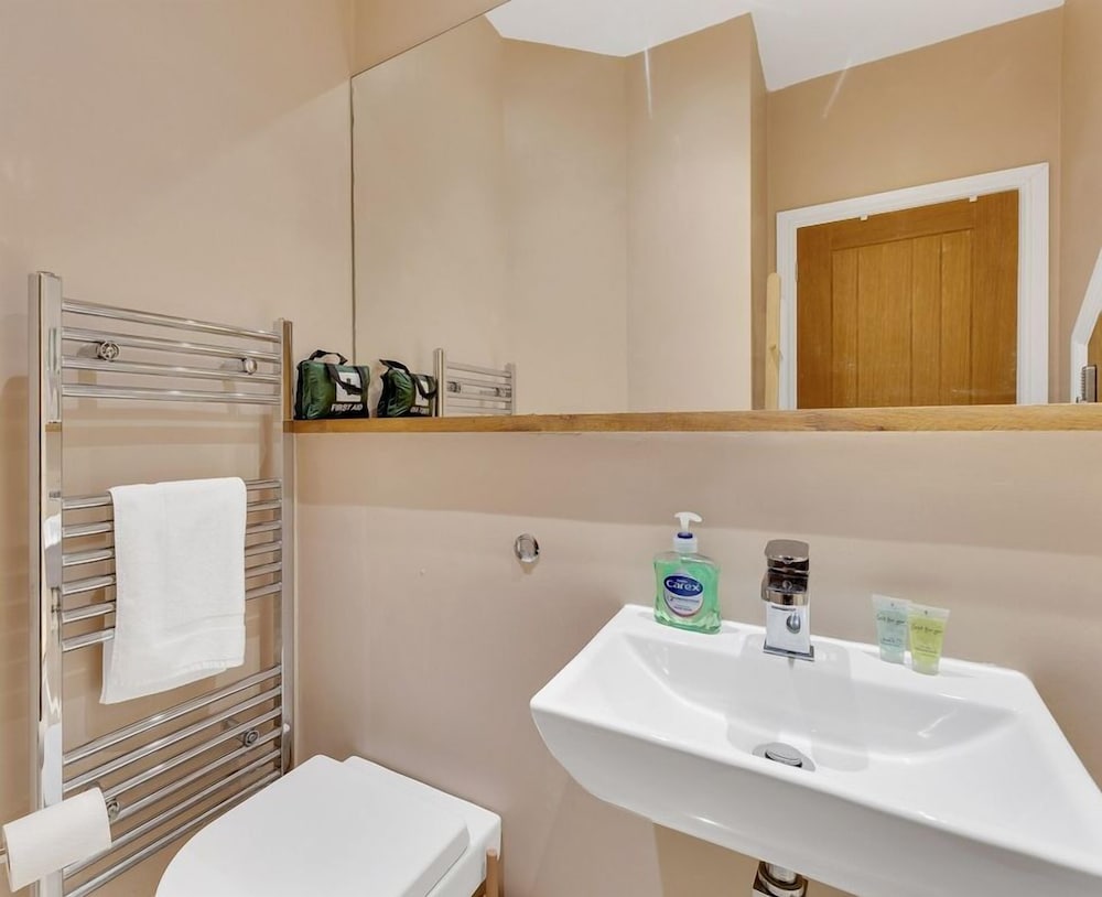 Bantham Mews by Pureserviced 1 Bedroom Luxury Mews