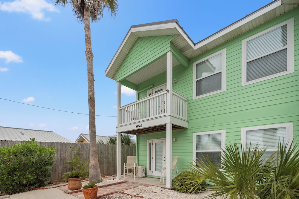 Sago by the Sea: 2-bed, 2.5-bath Retreat Steps From the Beach, Sleeps 7!