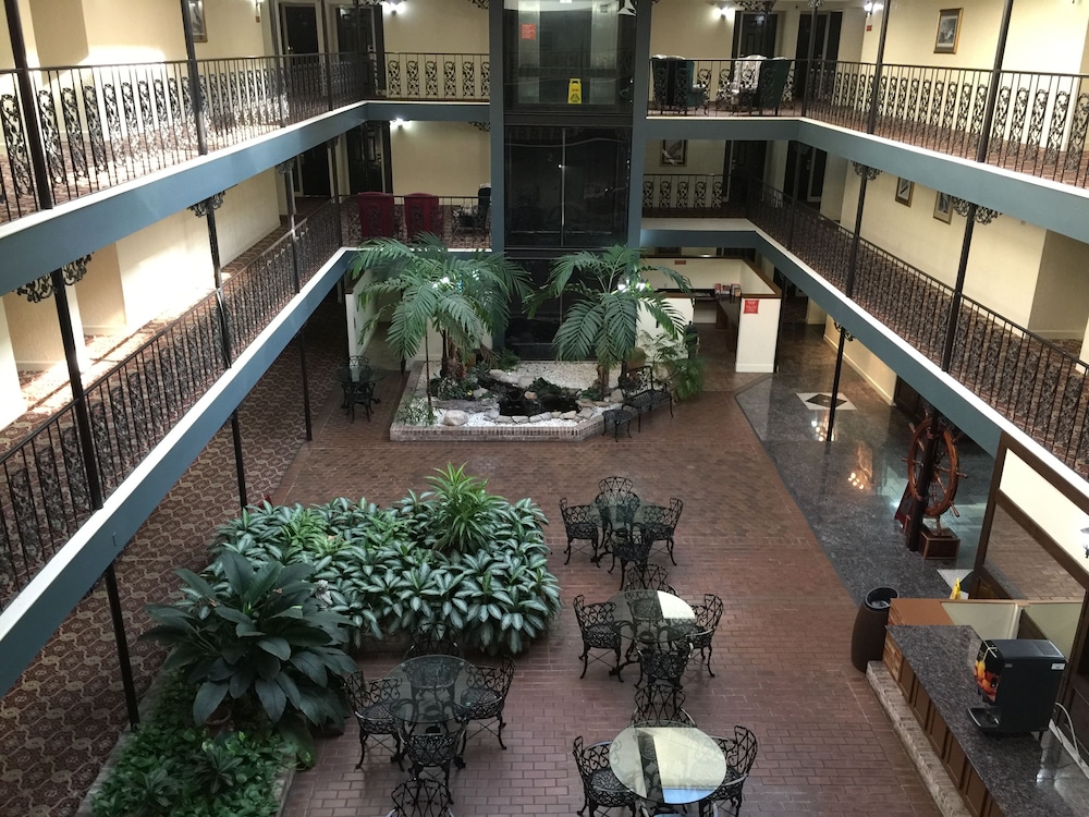 Royal Suites view 4