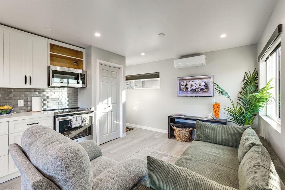 2 Mi to Mission Valley: Chic Home w/ Patio!