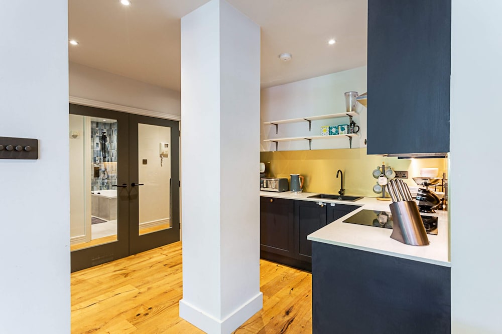 Stunning Modern Apartment in the Heart of Holborn