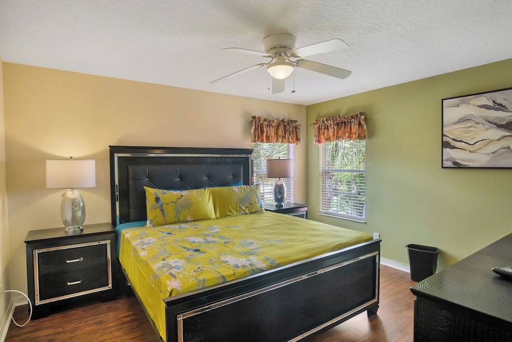 Enchanted 5BR Townhome Disney Fun Awaits