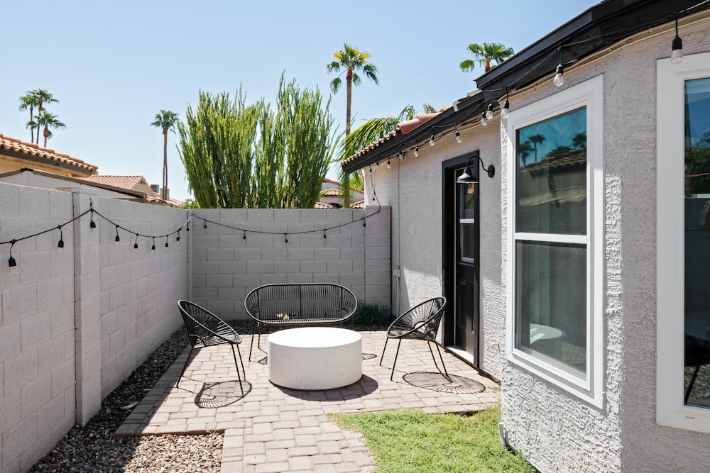 Bohemian Resort- Pool Heat Available - Golf & Games!