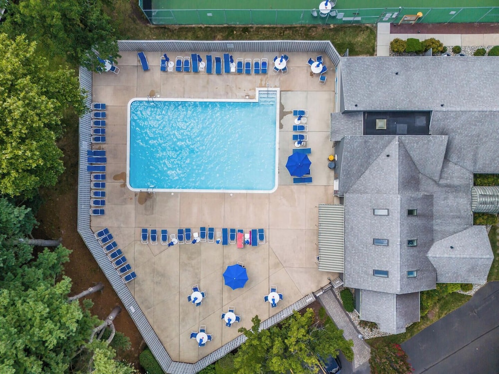 Sanibel Circle 3700 # 3702