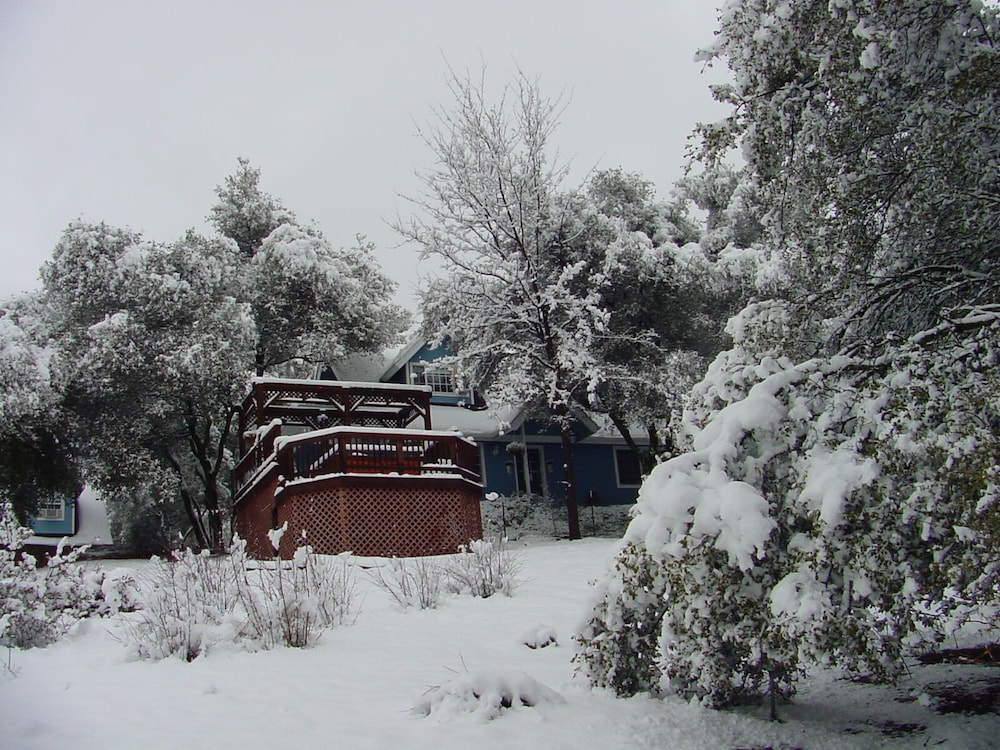 Apple Blossom Inn