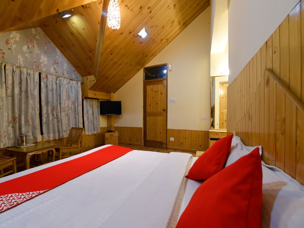 OYO 14150 Celebriti Suites
