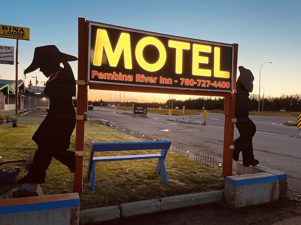 Pembina River Inn
