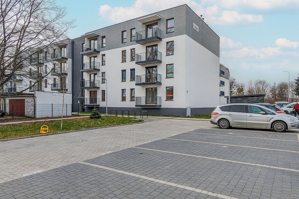 Okrzei Apartment Gdynia by Renters view 3