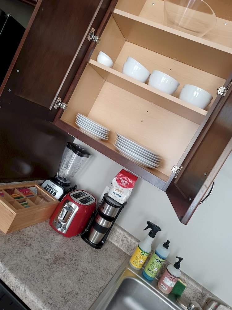Downtown Denver 2BR Apt - Loft Style Living view 3