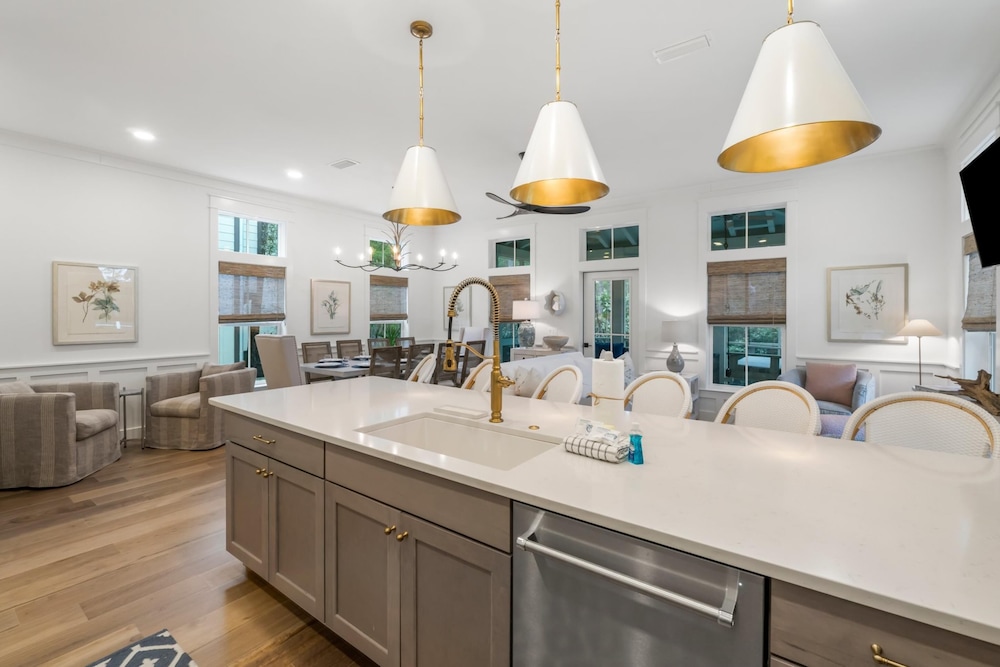 Magnolia Cottages by the Sea by Panhandle Getaways