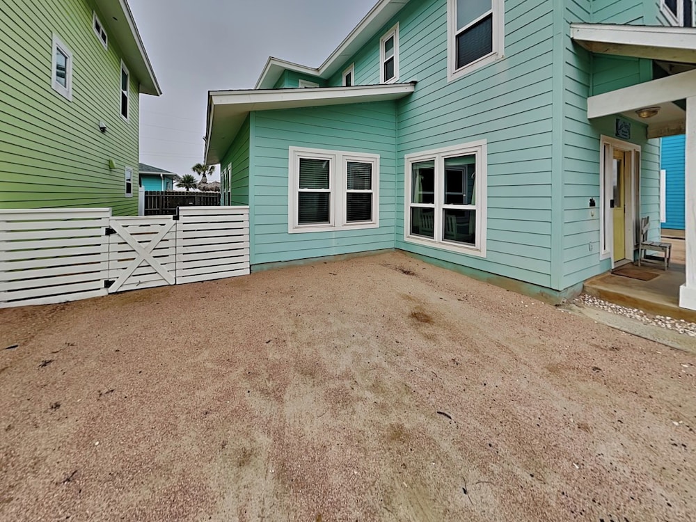 Seas The Day by Silver Sands Vacation Rentals