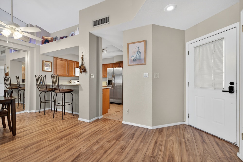 Tempe Oasis With Fire Pit & Bbq Lounge 2 Bedroom Home