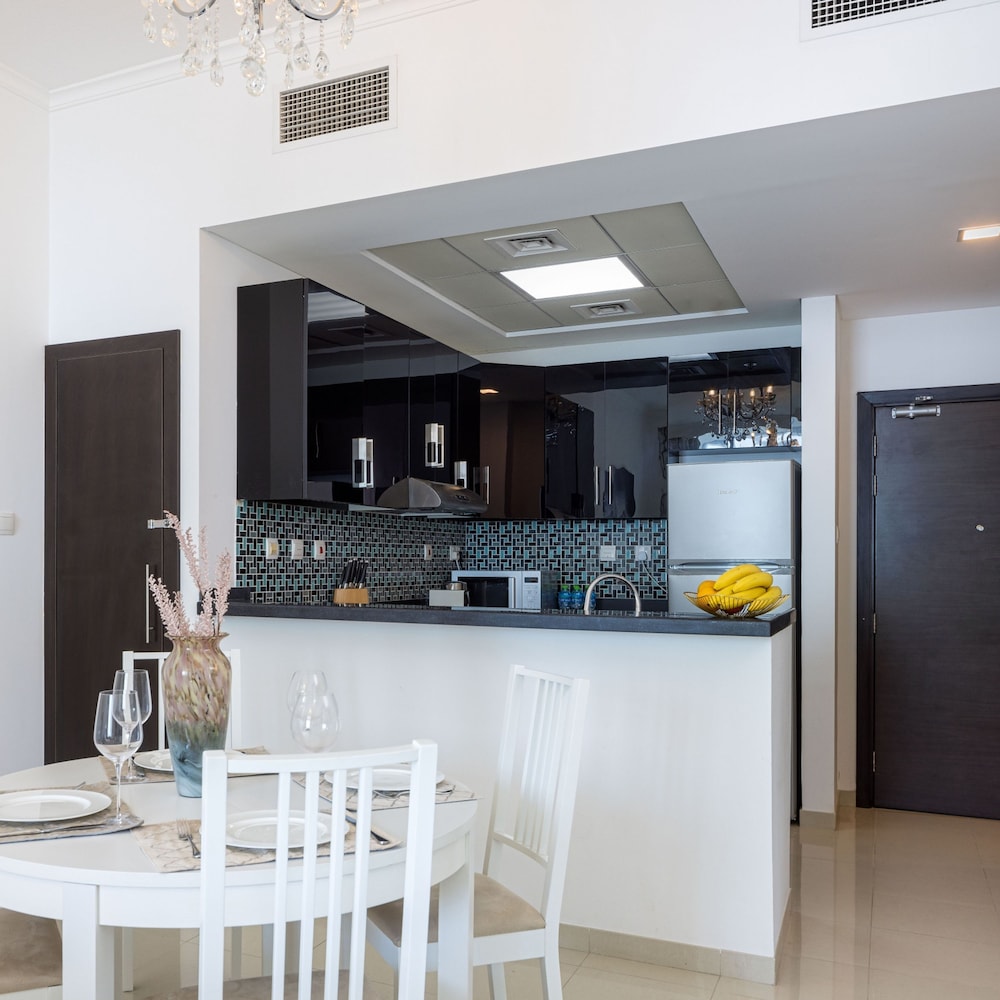 Botanica Tower - 1811 1BD