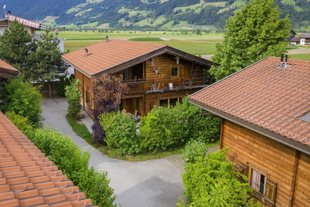 Chalet in Fugen Near Spieljochbahn Lift
