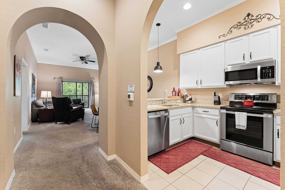 Homey Nature Escape Sleeps 6!