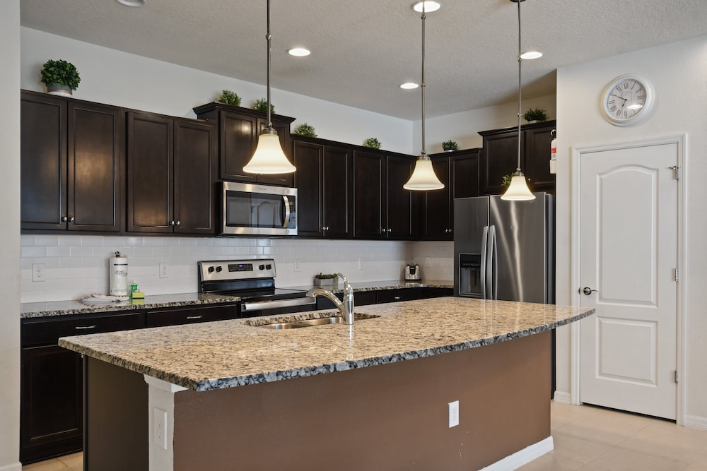 5-br Townhouse With Pool, Games, Disney